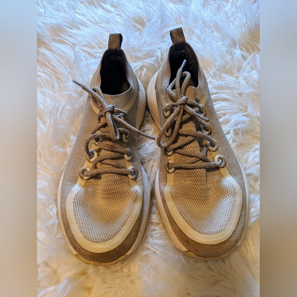 Allbirds Trail Runners SWT in Natural White sz 10 - Picture 1 of 11